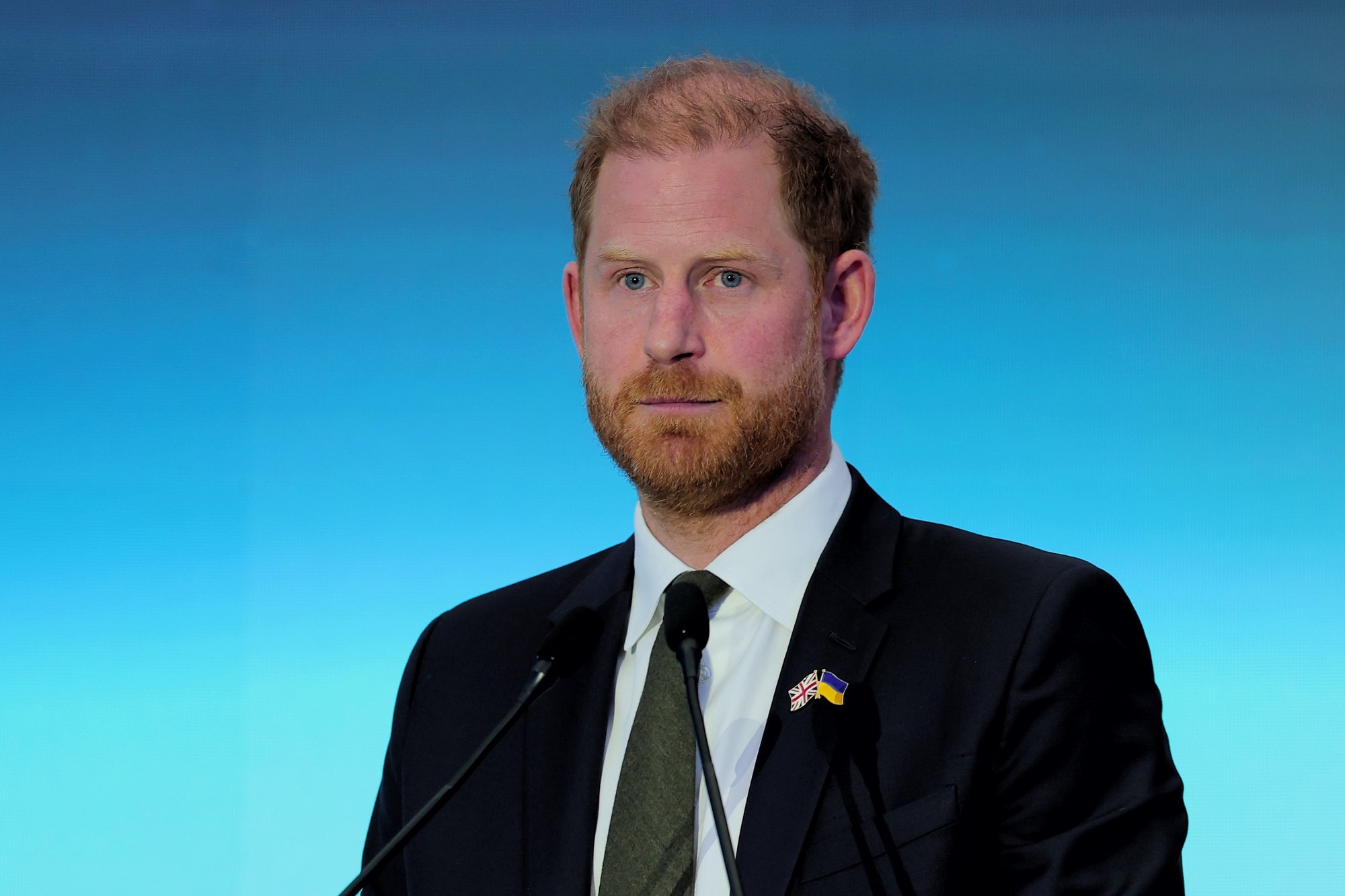 Prince Harry accepts offer to stay at Buckingham Palace during UK visit