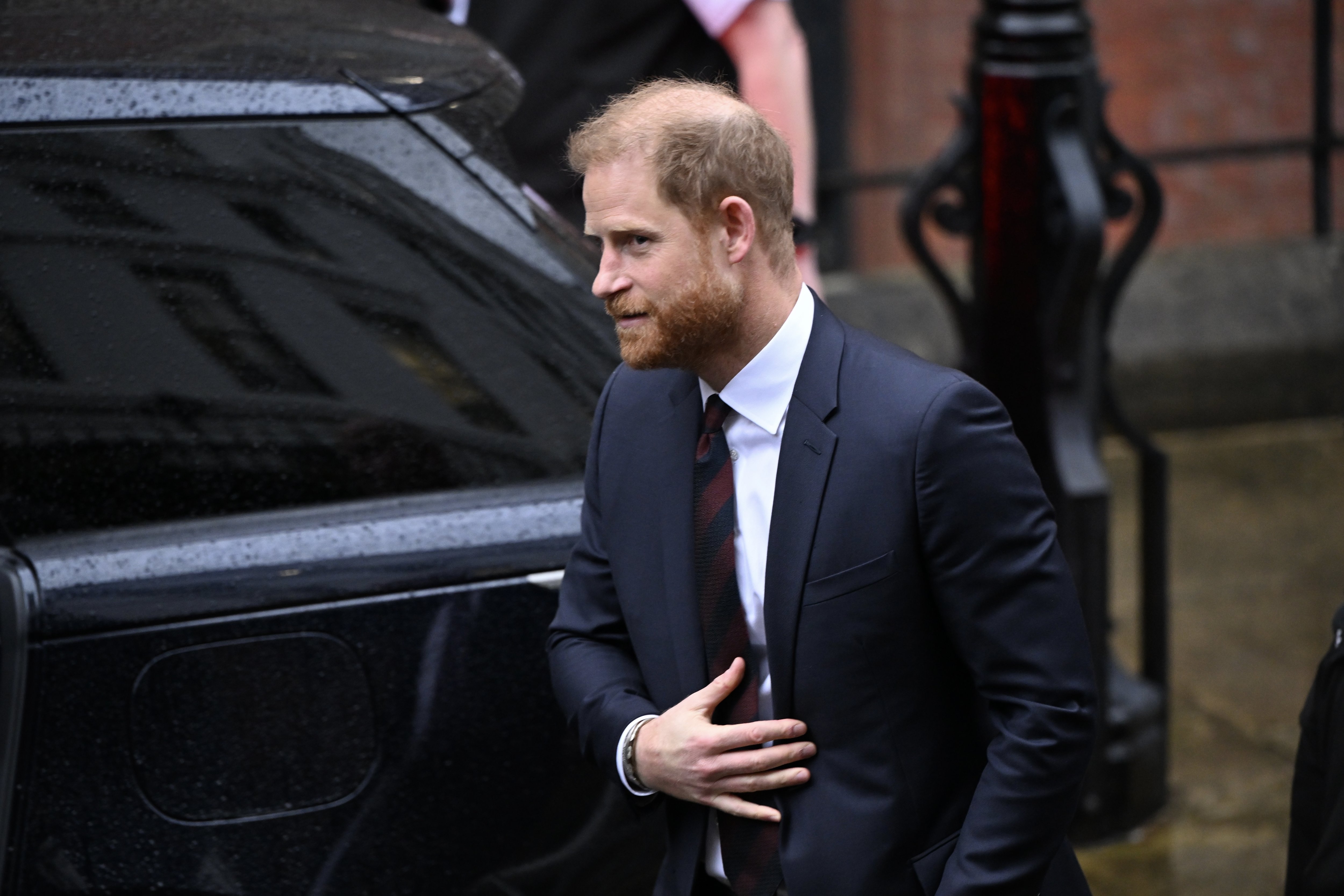 Prince Harry arrives in UK amid bitter spat with Buckingham Palace aides
