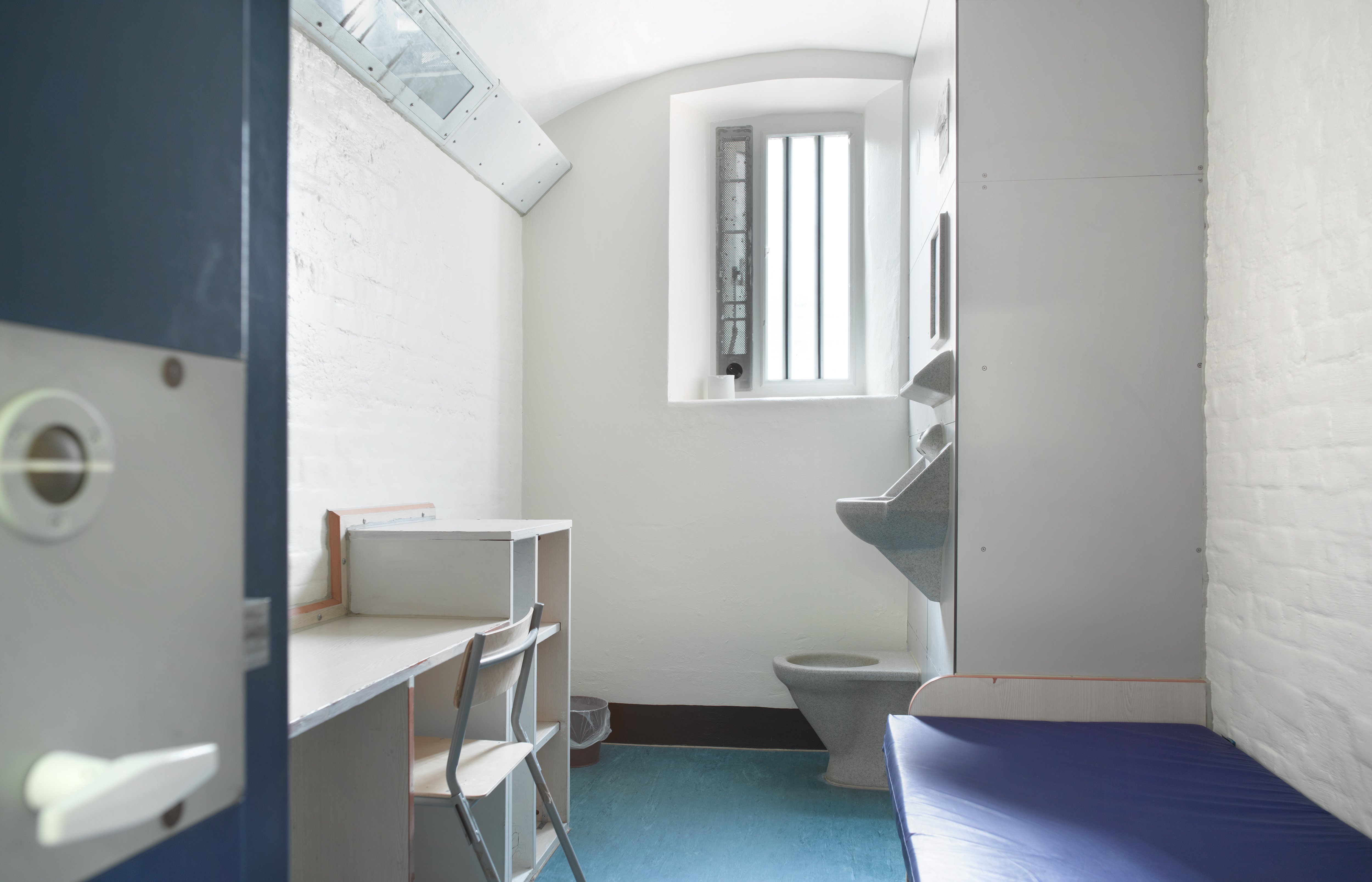 'No final decision' made on prisoners sharing temporary cells to free up space