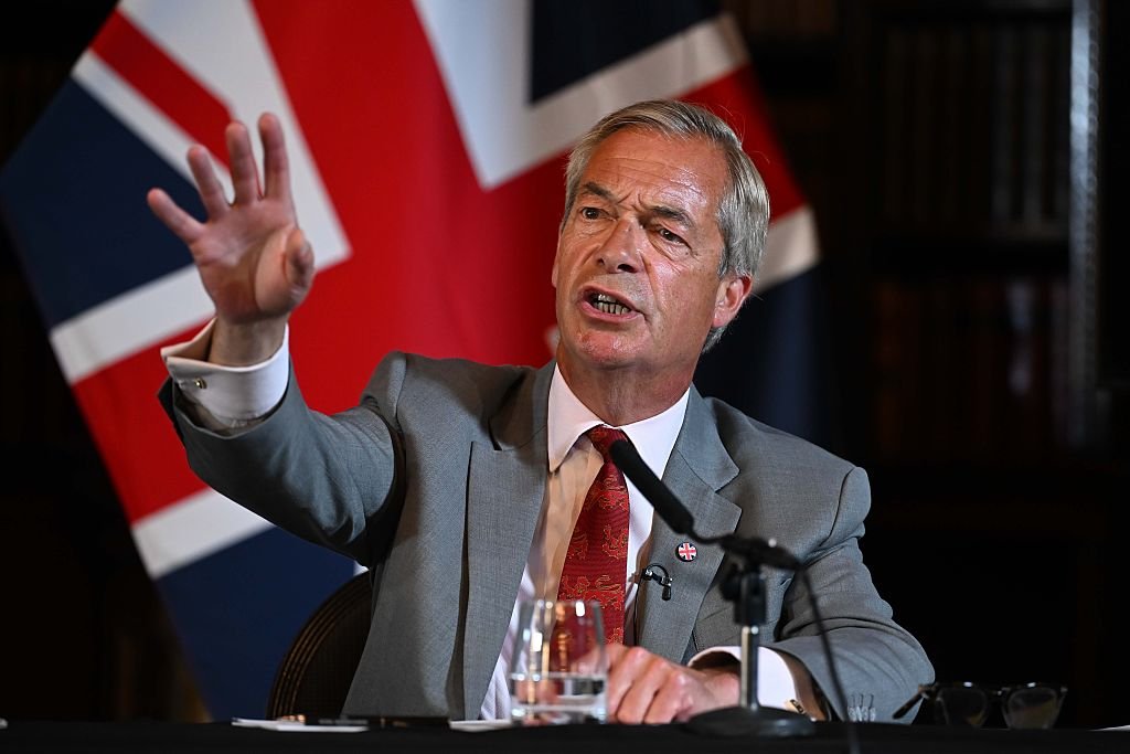 Nigel Farage issues deportation ultimatum to Pakistan as he promises to 'give them a fight'