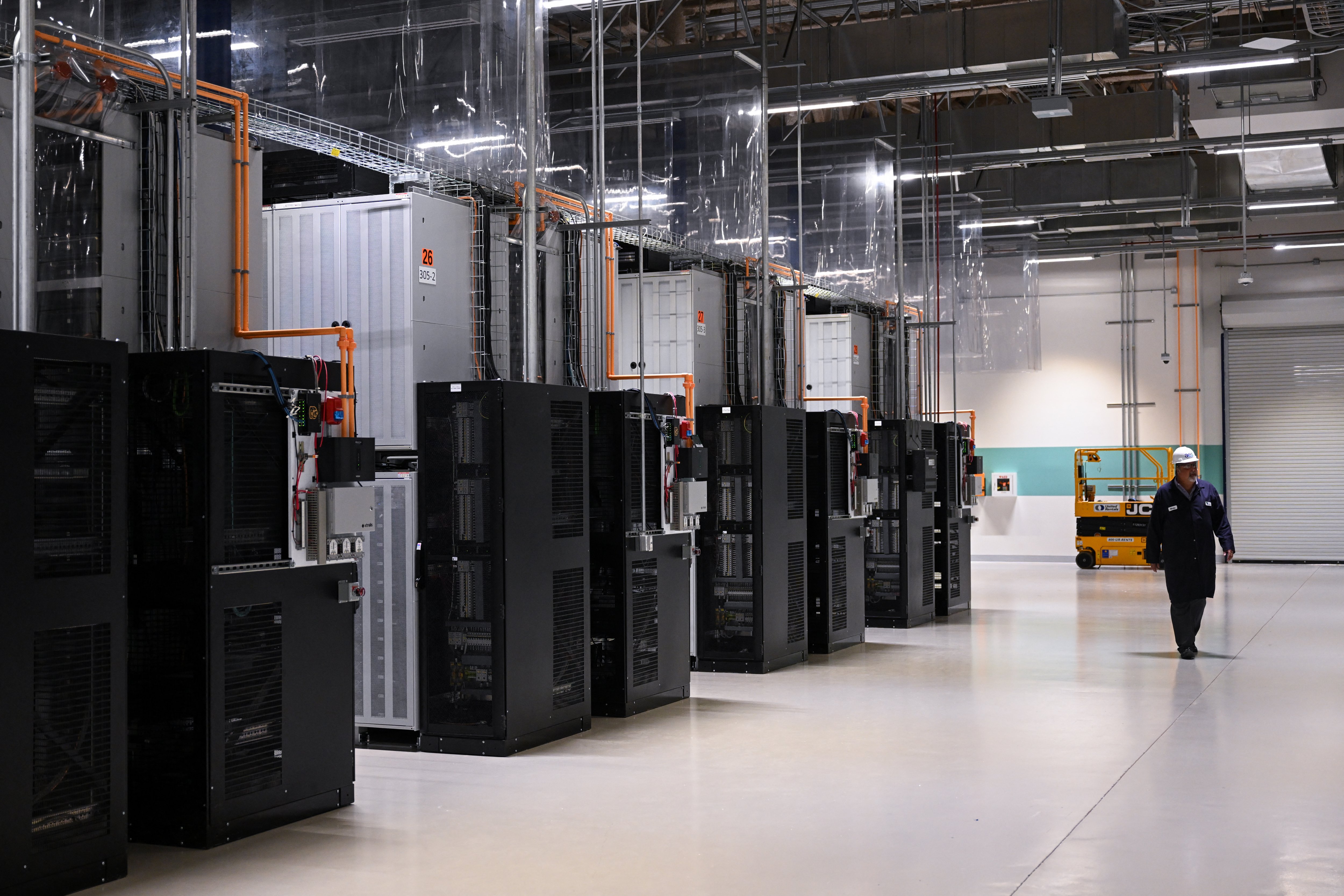 Battery storage cyber attack 'could cause national blackout' and £10bn in damage