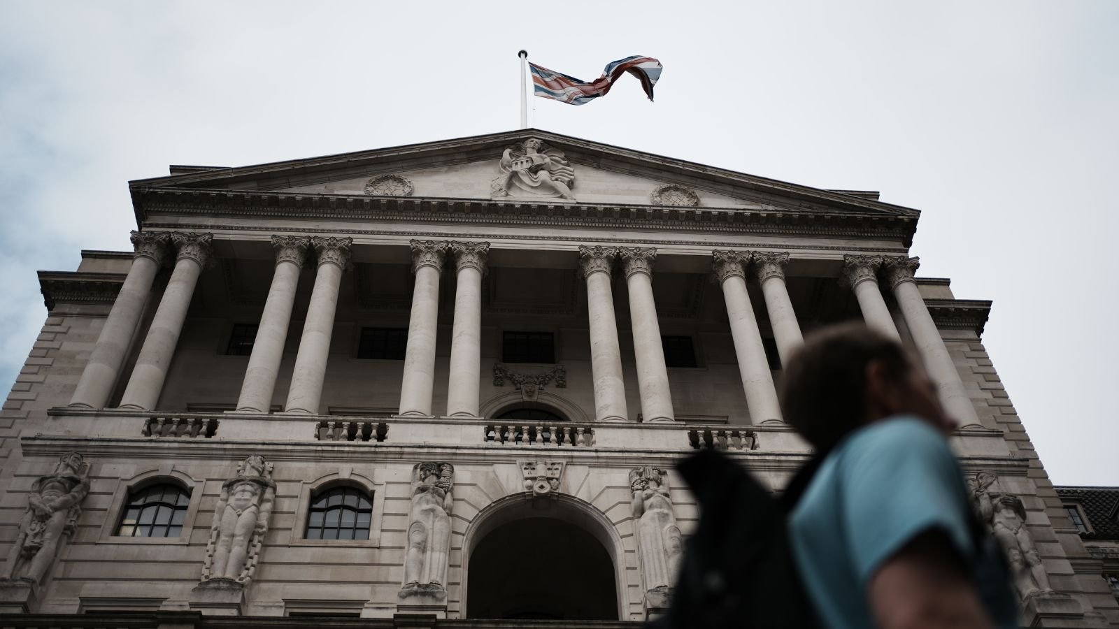 Bank of England under pressure to raise interest after US central bank hikes rates for first time since 2023