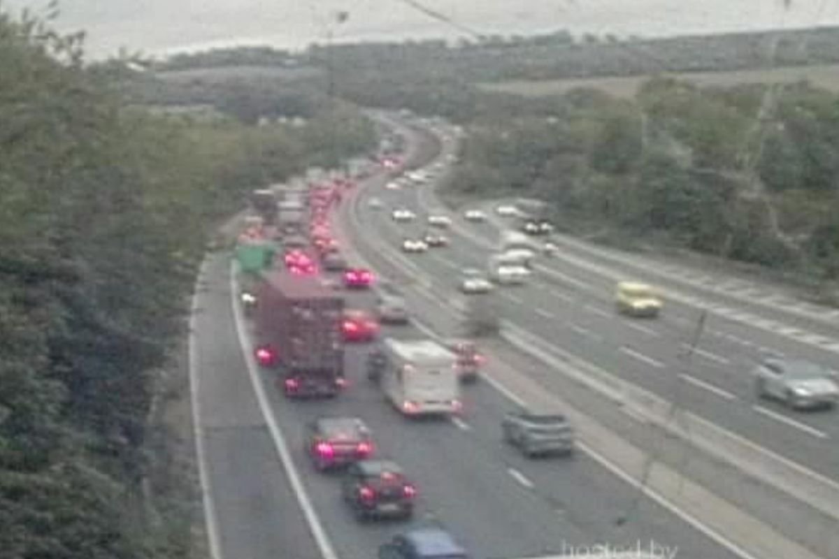M3 traffic: Drivers face motorway chaos after lorry crash spills 300 litres of diesel across road