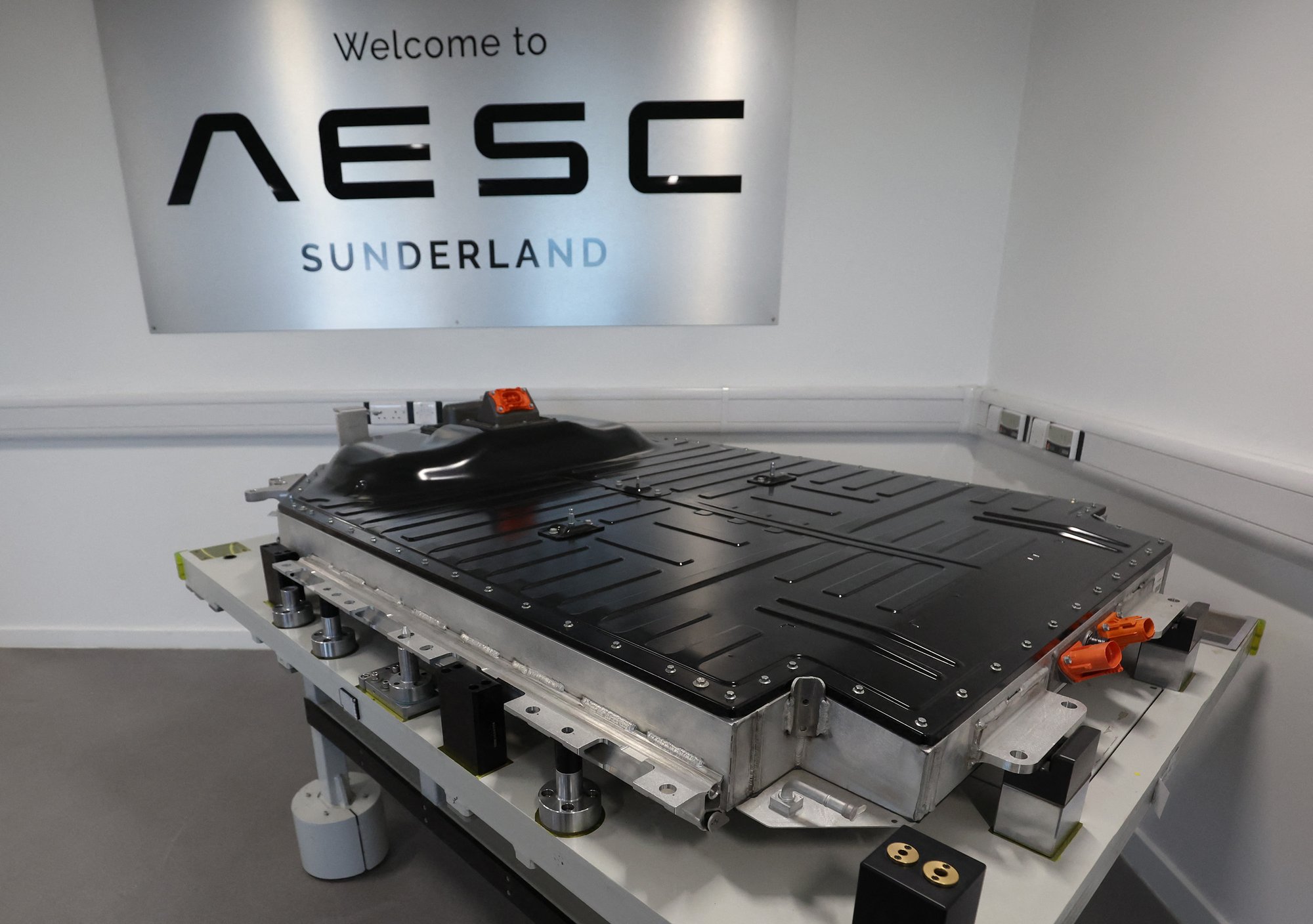 Labour issued warning over future of UK's £7billion electric car battery industry