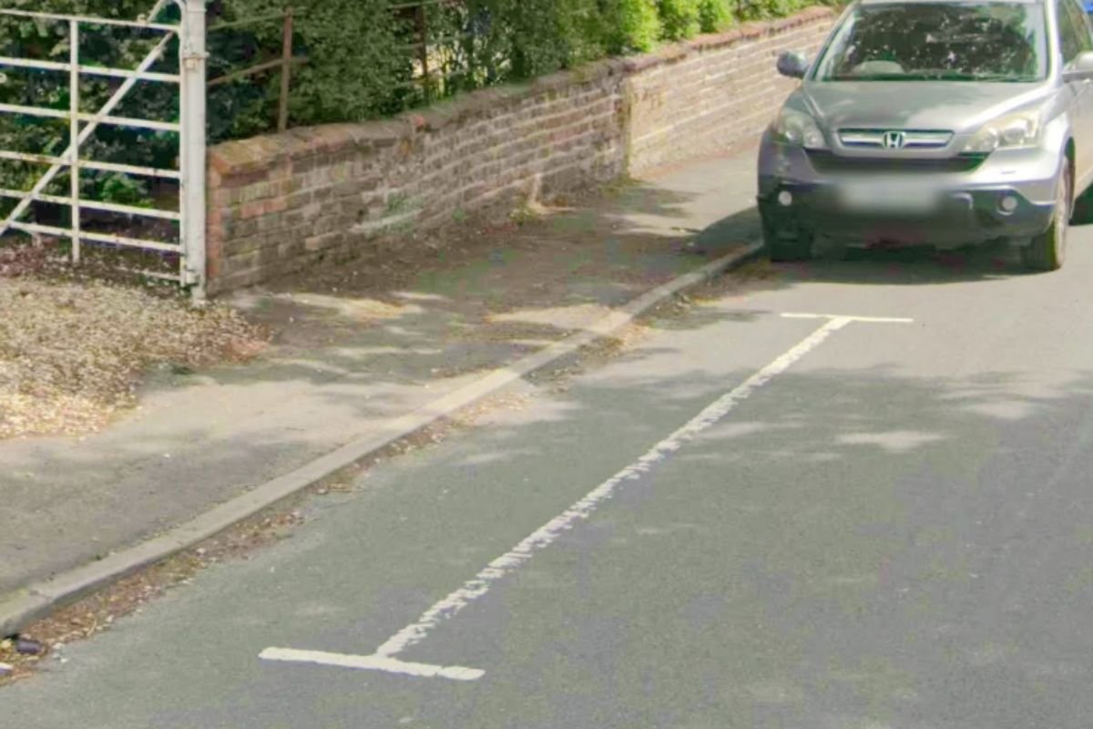 Council could start charging homeowners £400 to paint white lines outside houses