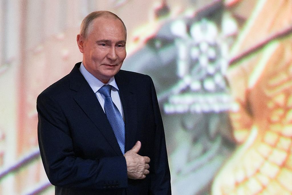 Vladimir Putin constructing doomsday nuclear bunker as Moscow revives Cold War programme