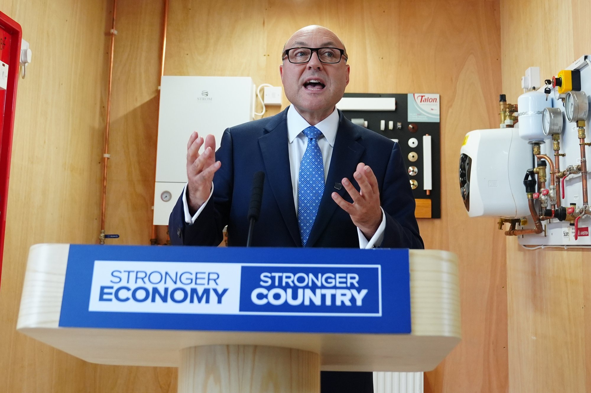 Griffith pledges major deregulation to cut house prices