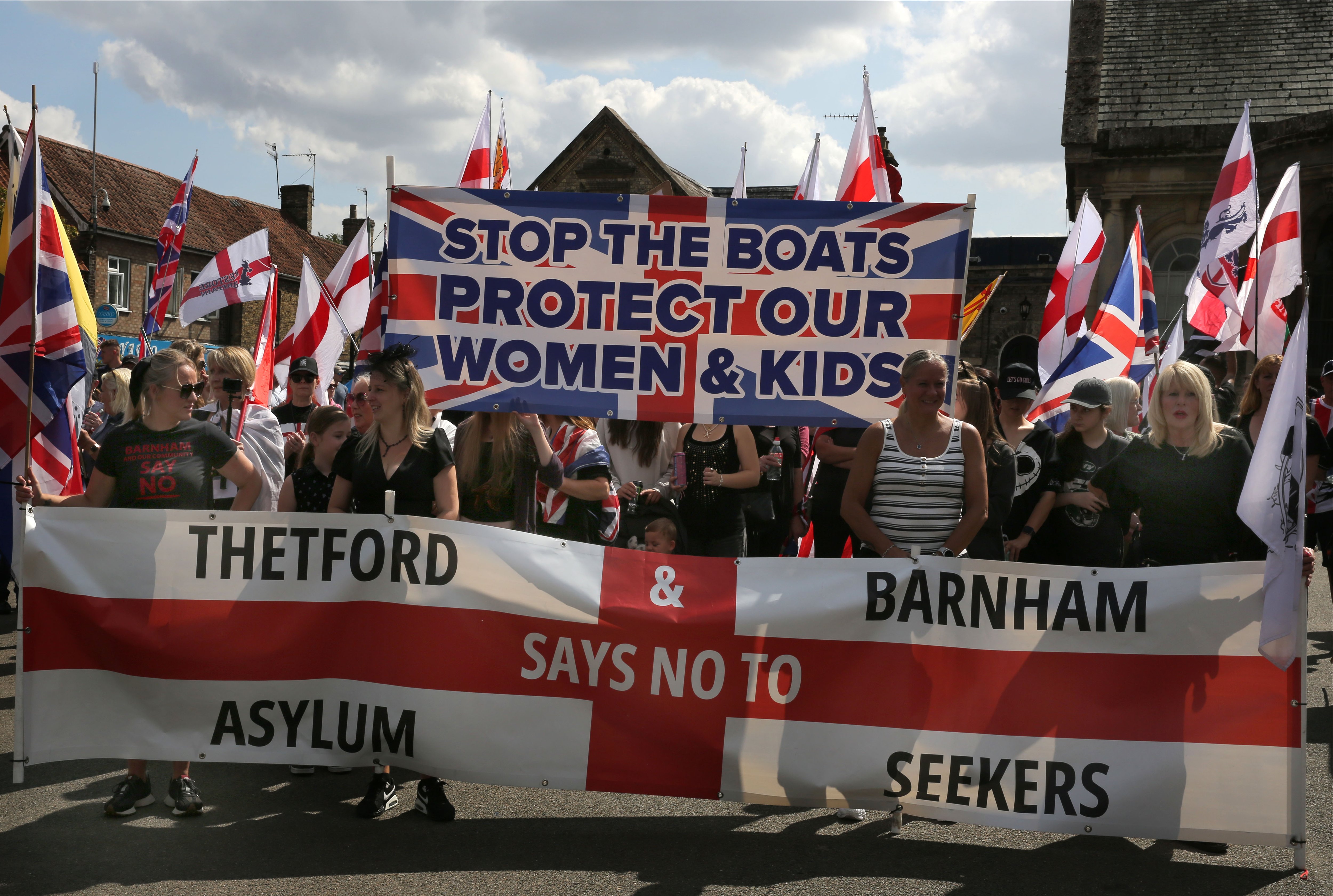 Labour MP refuses to back Piddington-inspired referendum over migrant camp on doorstep