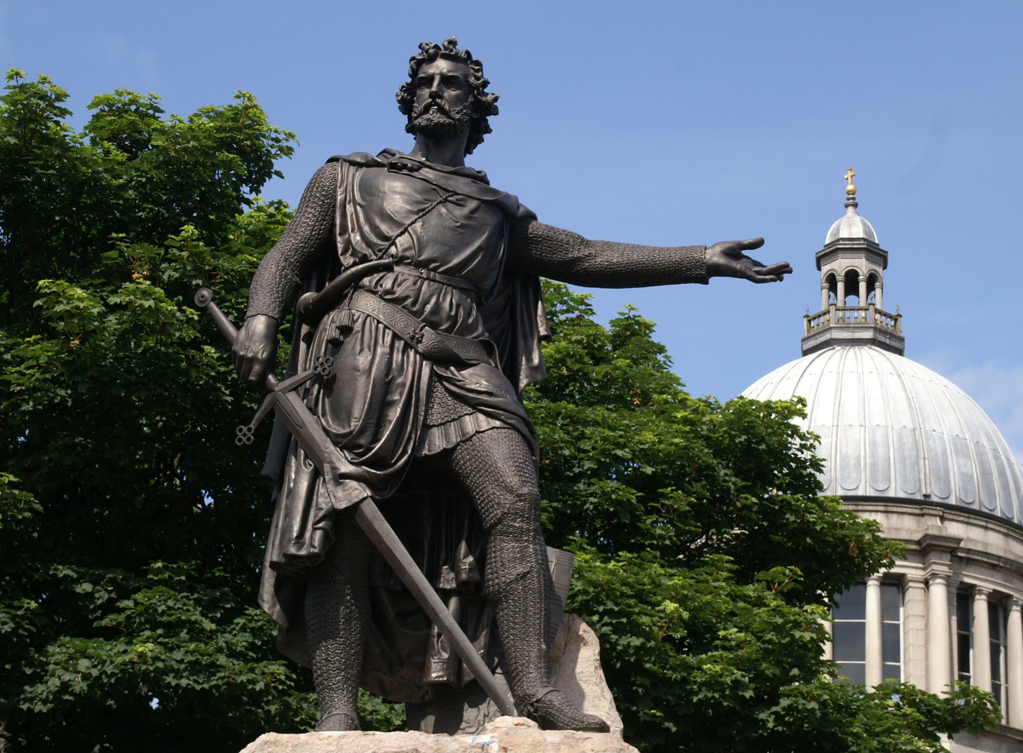 Scottish National Party weighs up bid for 'William Wallace Day' in tribute to military leader