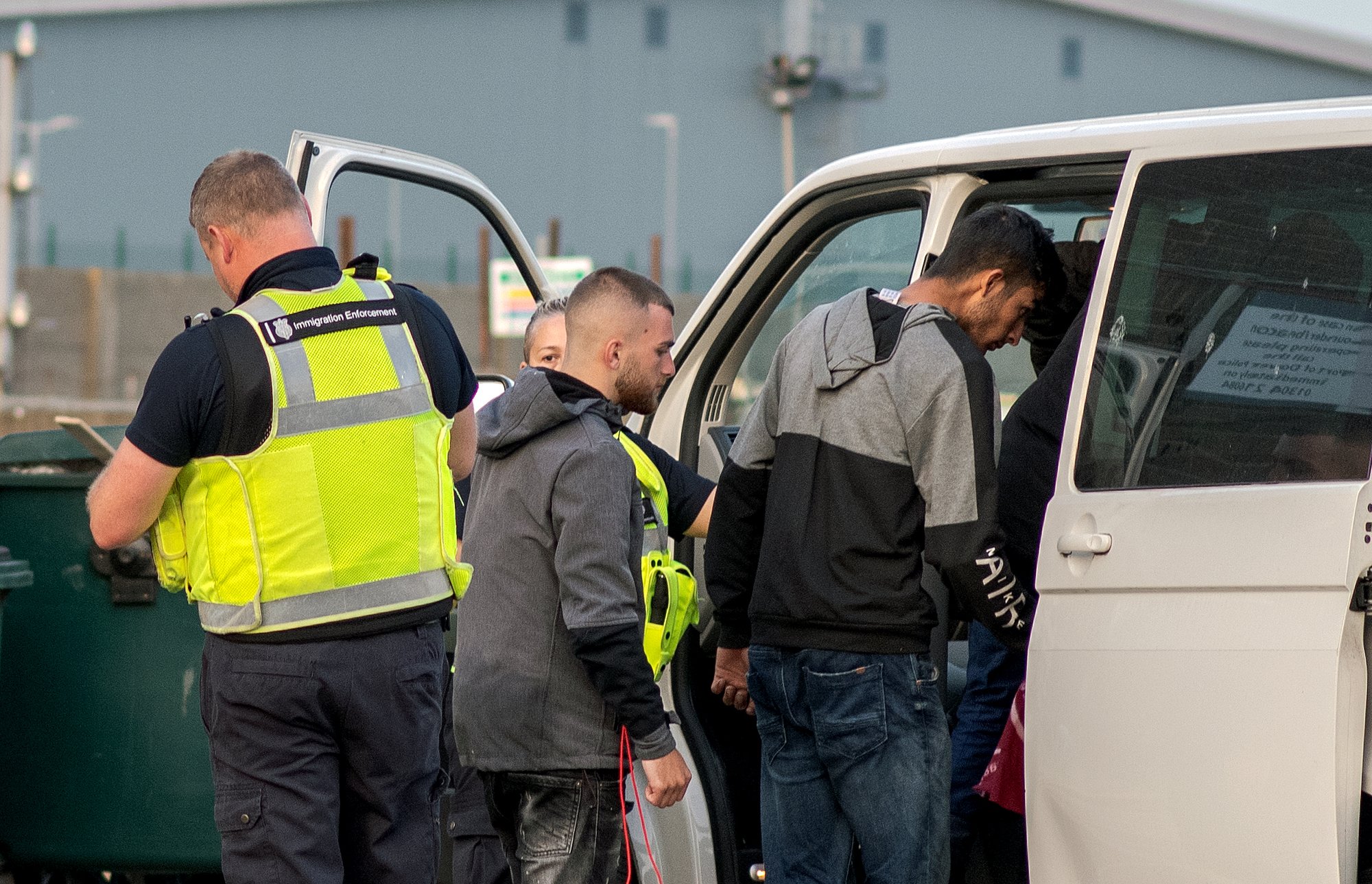 Migrants who make last-minute asylum claims to face extra scrutiny amid crackdown on deportation delayers