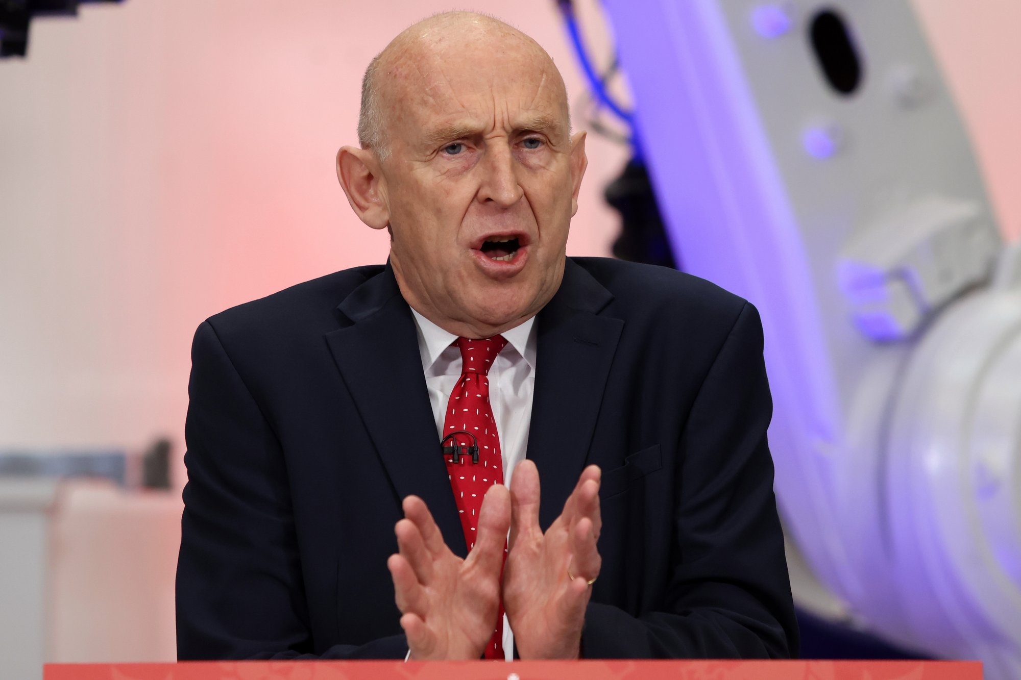 John Healey plots £1billion VAT crackdown on major online marketplaces to fund high street tax cut