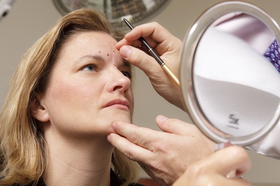 Government plans crack down on 'cosmetic cowboys' to protect Britons against botched liquid butt lifts