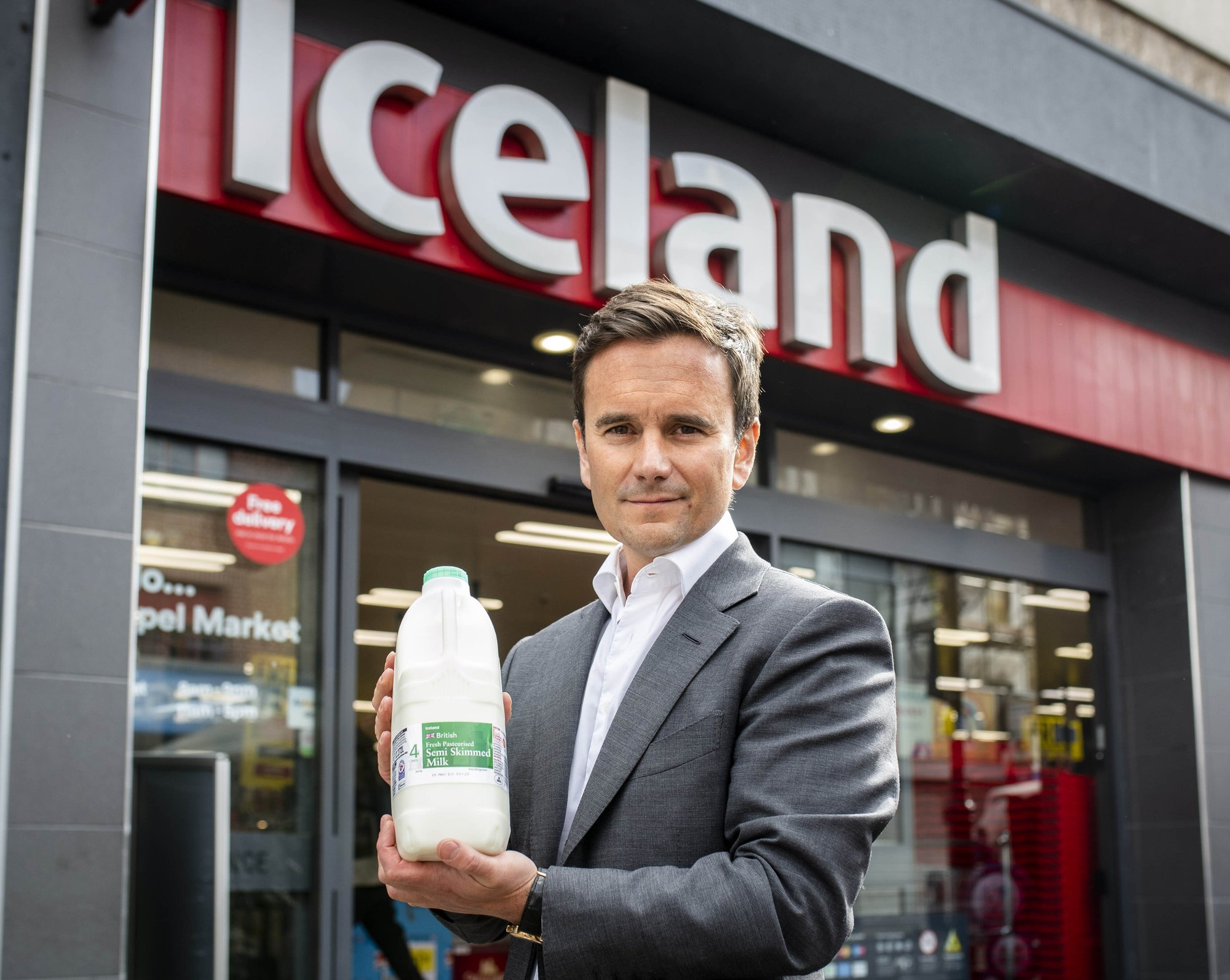 Iceland chief blasts Labour as ‘benefits party’ amid decision to rule out ‘crude cuts’ to welfare bill