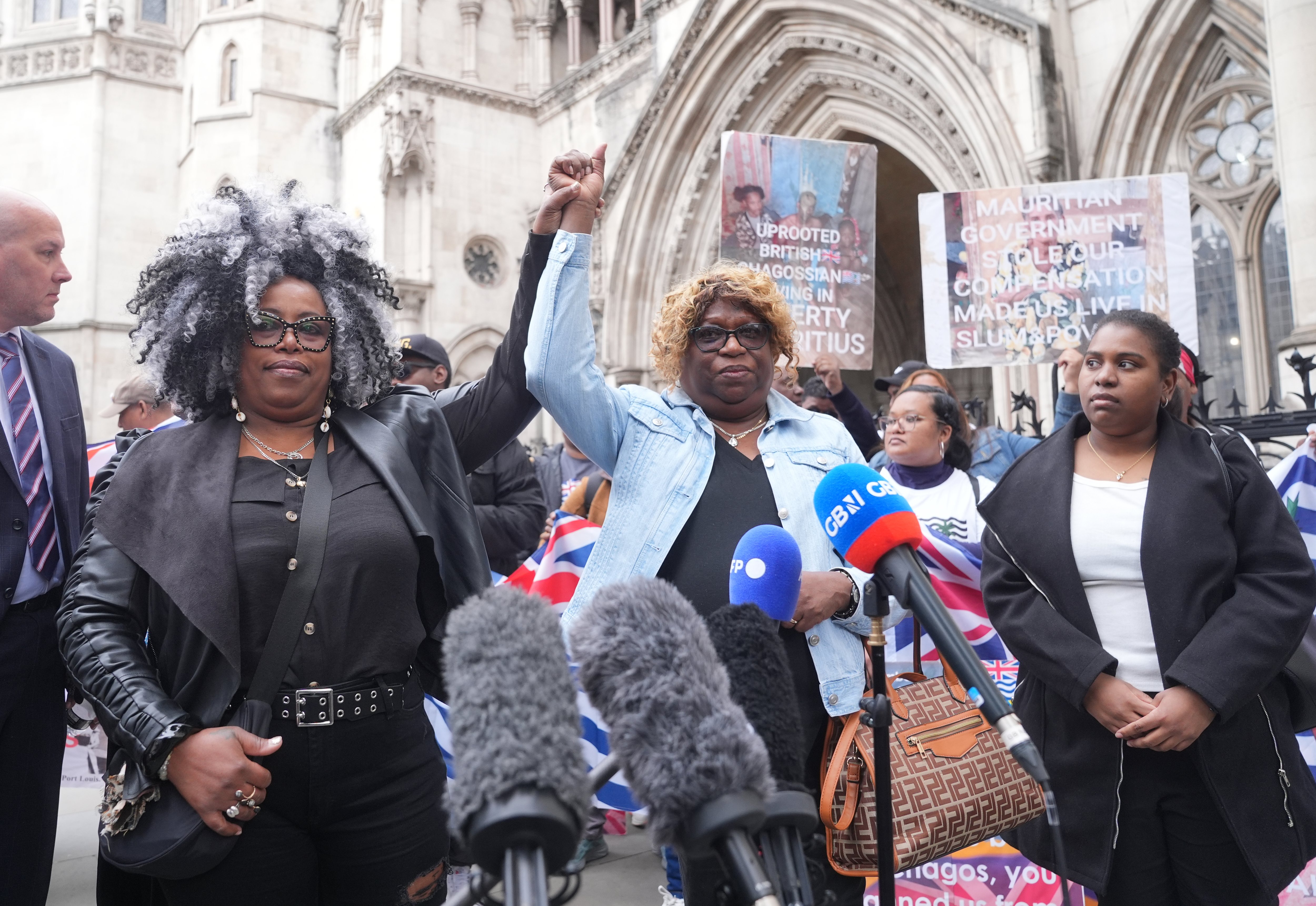 Chagossians could get legal veto over 'surrender deal' with Mauritius after peers vote for draft bill
