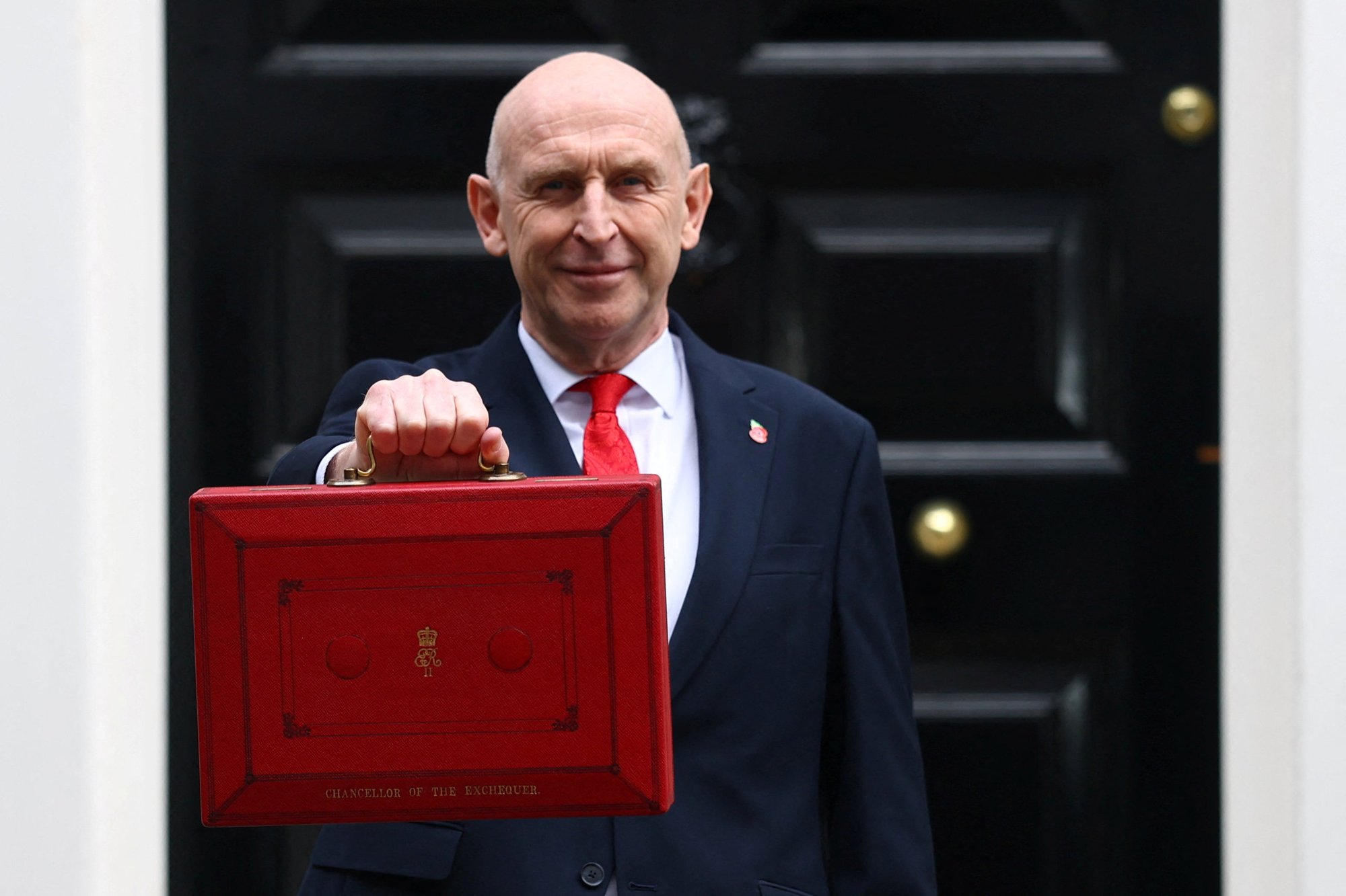 Government website crashes just minutes after John Healey's £100 council tax payment announcement