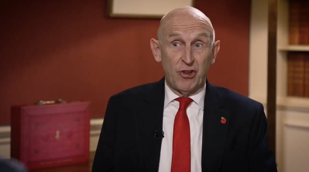 Britain could sign up to EU freedom of movement after general election, John Healey admits