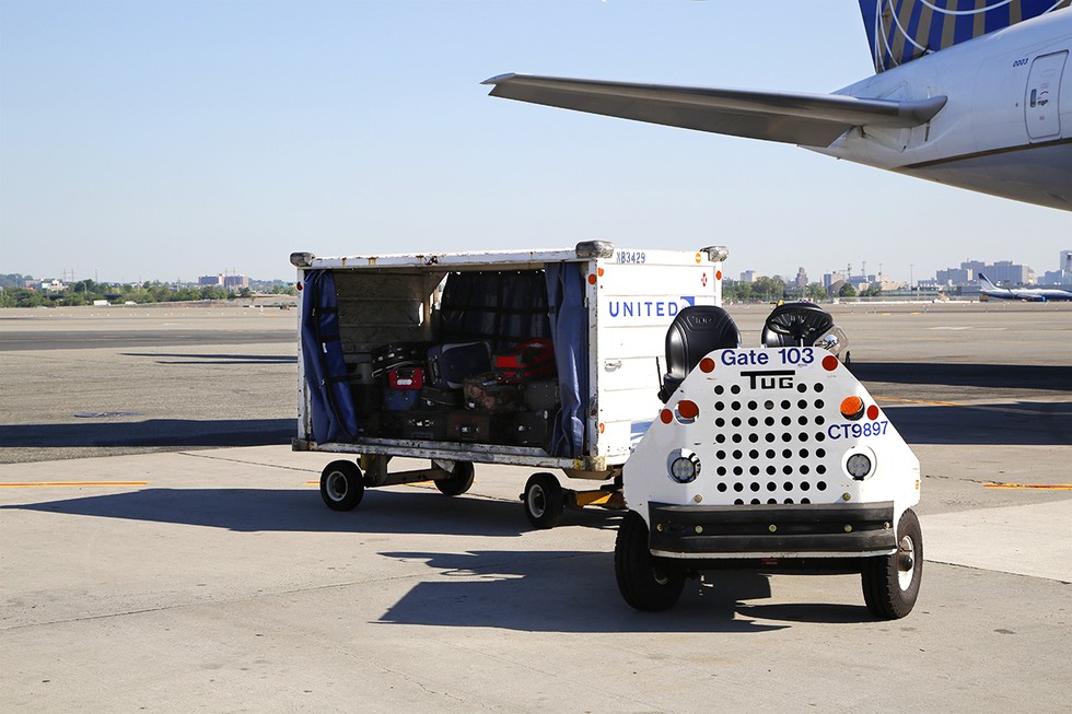 A Guide to Airport Vehicles at United United Hub
