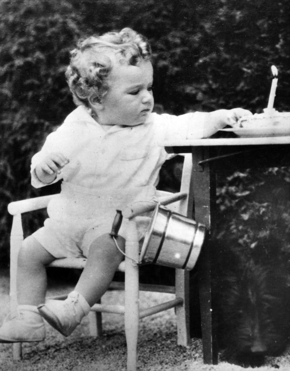 what happened to the lindbergh baby Trial of lindbergh baby kidnapper hauptmann (1930s) left flemington for their home refusing to discuss what happened in the jury room of killing the . what happened to the lindbergh baby Trial of lindbergh baby kidnapper hauptmann (1930s) left flemington for their home refusing to discuss what happened in the jury room of killing the .
