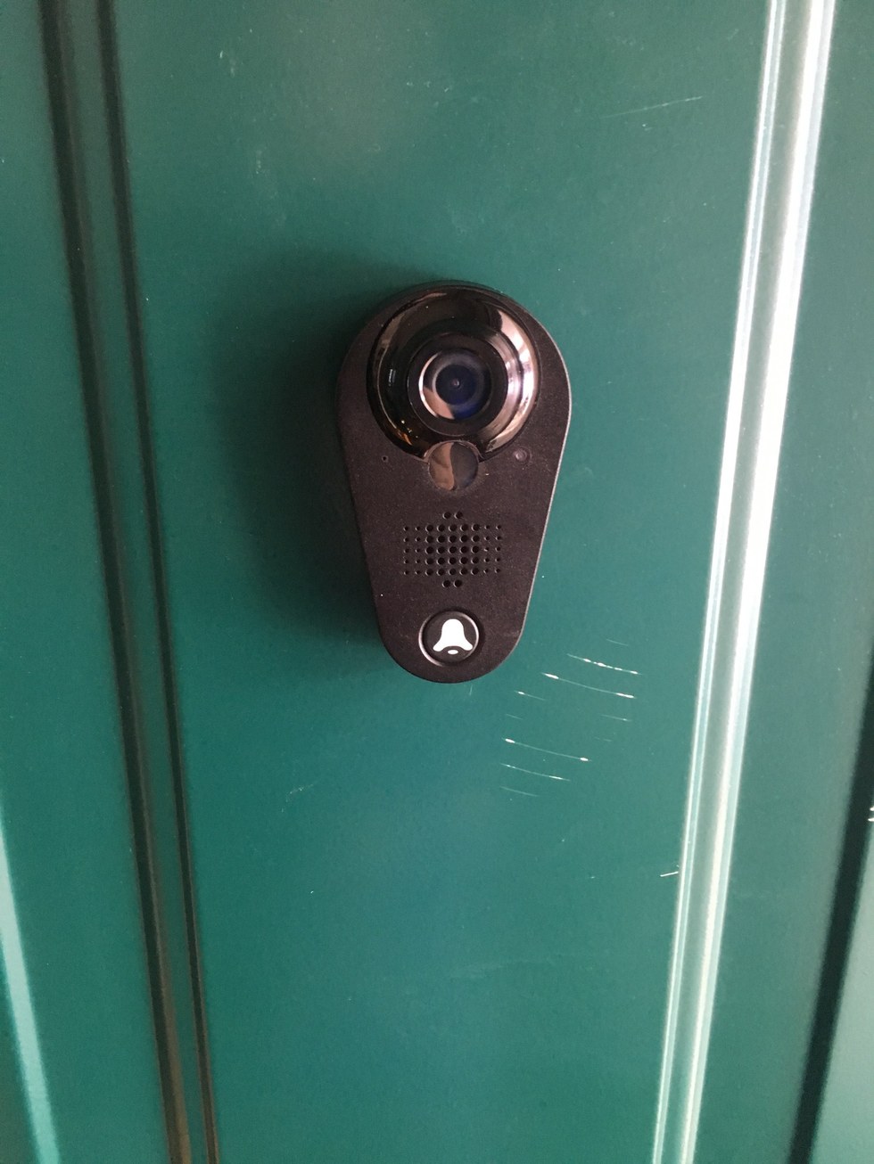 Review Yale Real Living Look Door Viewer, a Smart Peephole
