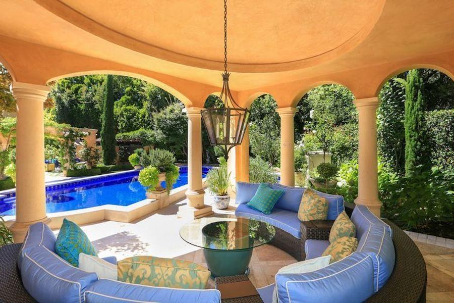 It's all about the green at this 18 million Palo Alto estate 7x7 Bay